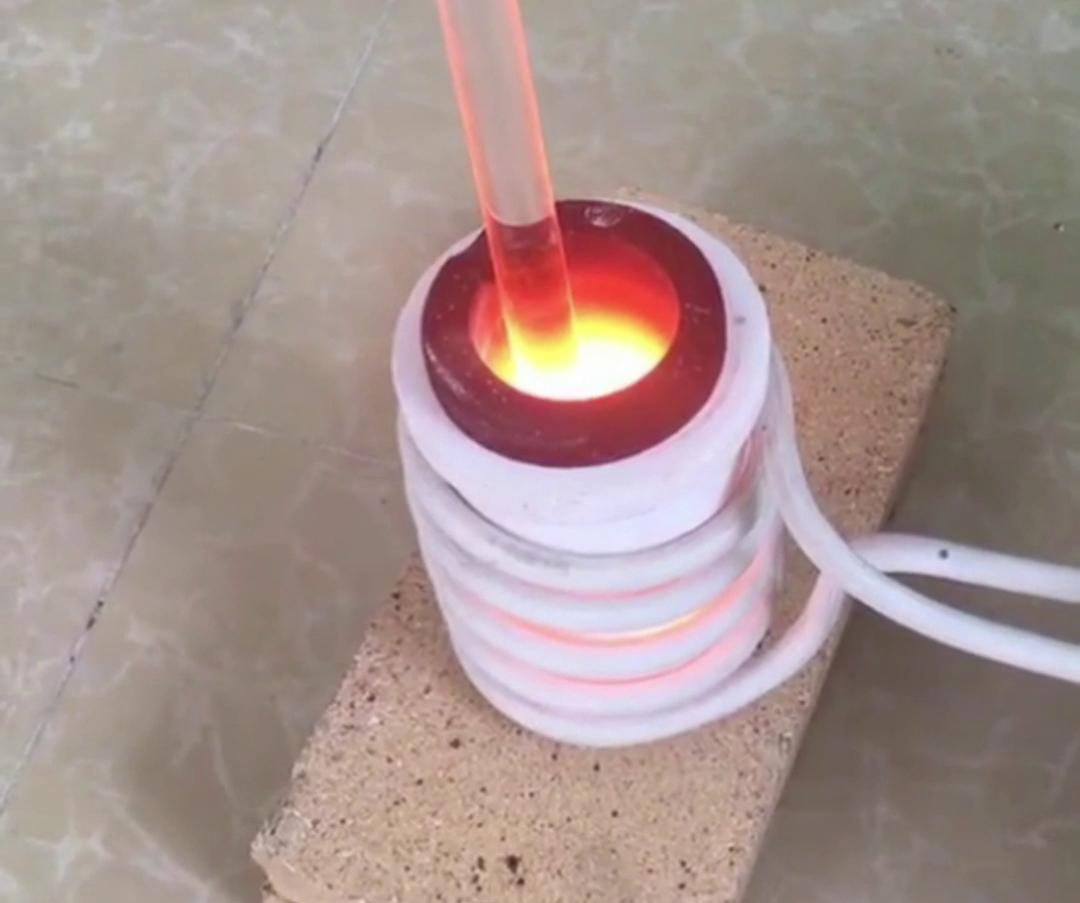 小型高频熔炼炉：家用电压，高效熔炼